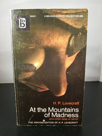 At The Mountains Of Madness, H P Lovecraft  (1971) 2nd Printing Beagle Paperback